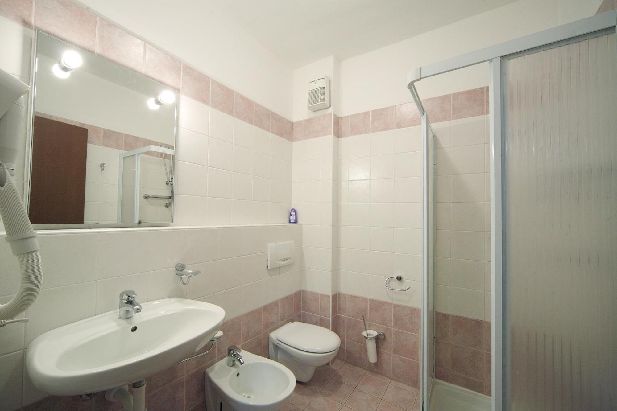 Residence Isolino ヴェルバーニア エクステリア 写真